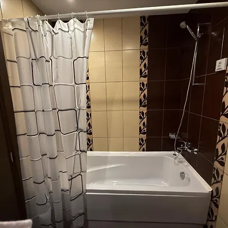 Iceberg Hotel Borowez