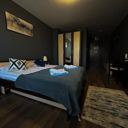 Iceberg Hotel 4*