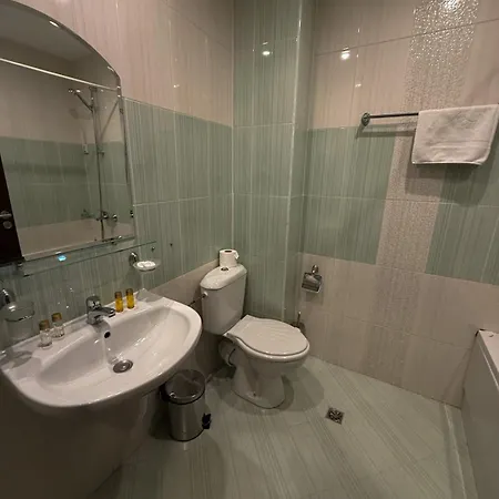 Iceberg Hotel 4*