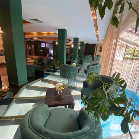 Iceberg 4* Μπόροβετς